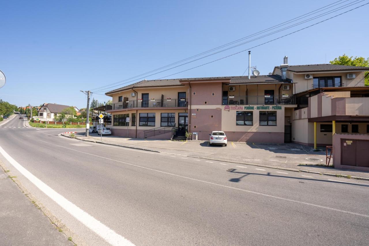 ניטרה Penzion Toscana מראה חיצוני תמונה